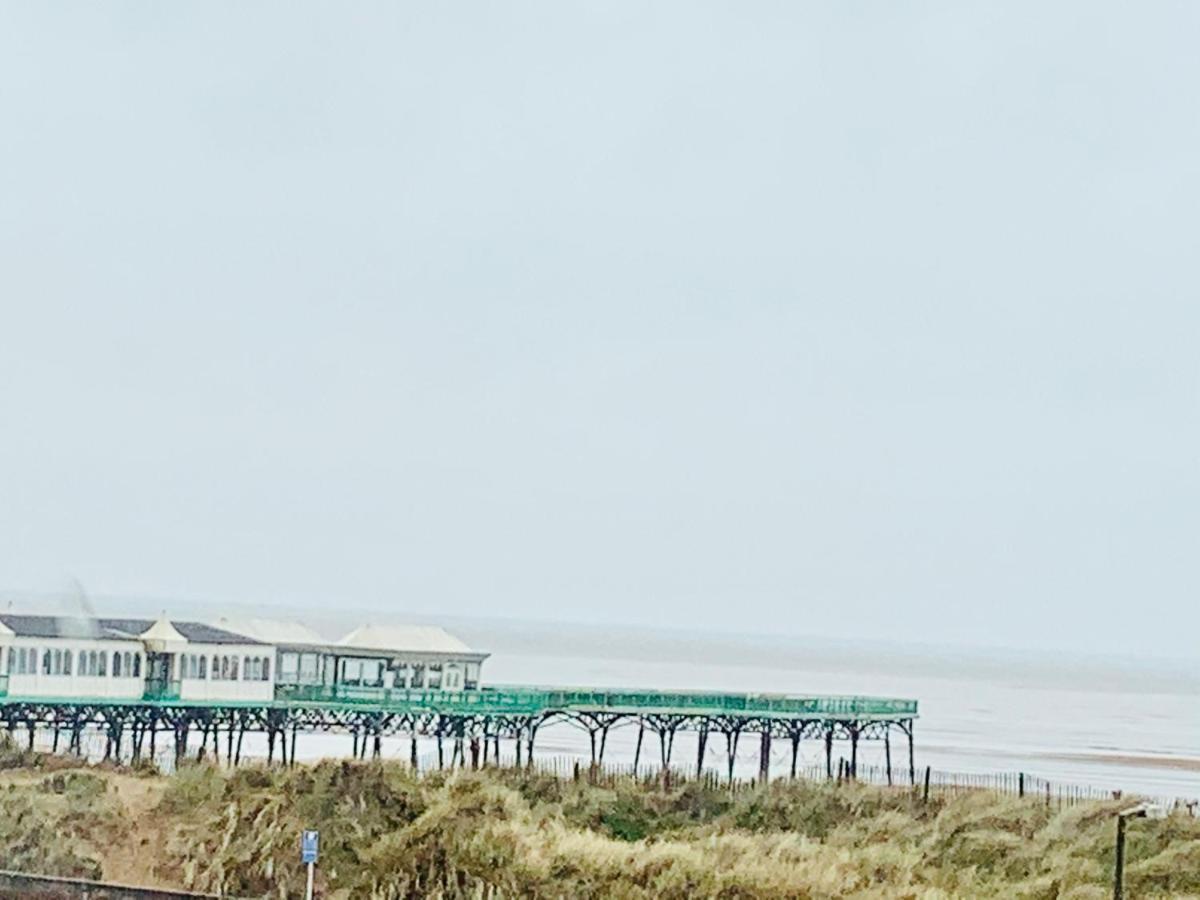 Tiny Beach House Apartment Lytham St Annes Exterior photo